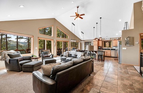 Deadwood House | Canyon Rim Lodge