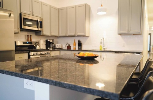 East Lawrence Apartment | Canyon Stop 2Bed/2Bath Loft