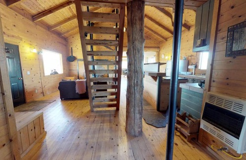 La Sal House | Canyonlands Lodging Wolf Springs Retreat