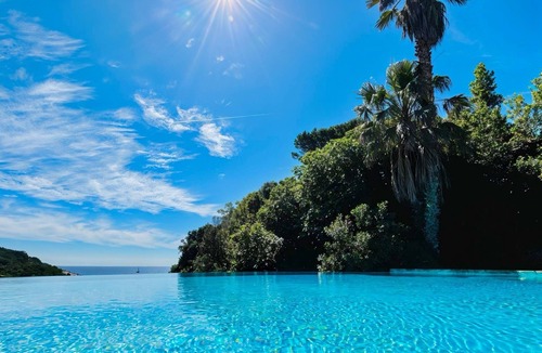 Cap Benat Villa | Cap Benat unique charm, heated pool, beach access 200 m. 5 bdrms 5s d.classé