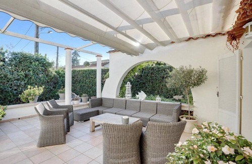 Cap-d'Antibes House | Cap d'Antibes Charming cabanon with swimming pool