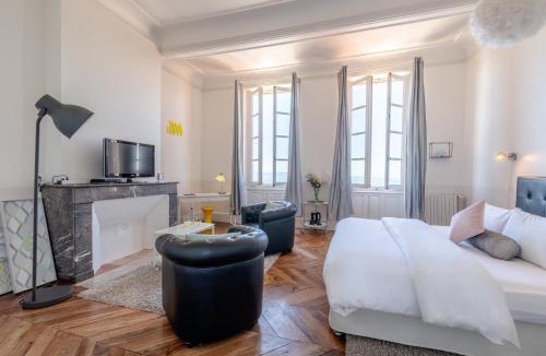 Puylaurens Hotel | Cap de Castel