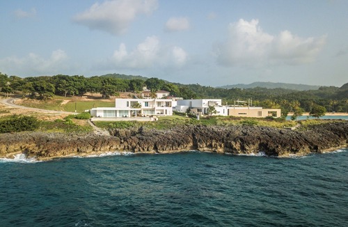 El Limon Villa | Cap el Limon, Oceanfront 4-Bedroom Villa Chavelli with Pool