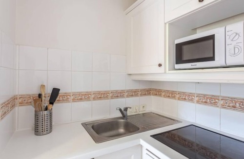 Cavaliere Beach Apartment | Cap Négre : Domaine de la Pinède by Interhome