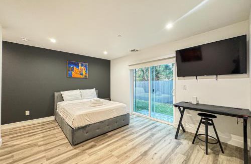 View Park-Windsor Hills House | Capacious house in Mid City - CR3-WIN