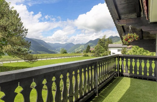 Wildhaus-Alt St. Johann Apartment | Capanna 3.5-room holiday flat with panoramic view and a large garden