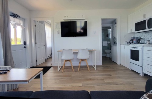 Richmond County House | Cape Breton Oceanfront- Green Cottage Escape
