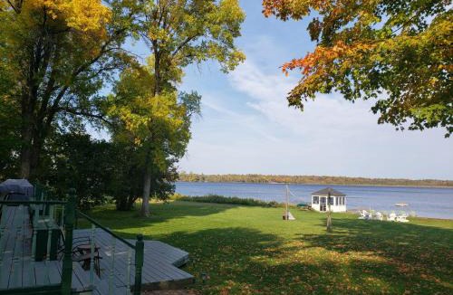 Calabogie House | Cape Calabogie Cottage