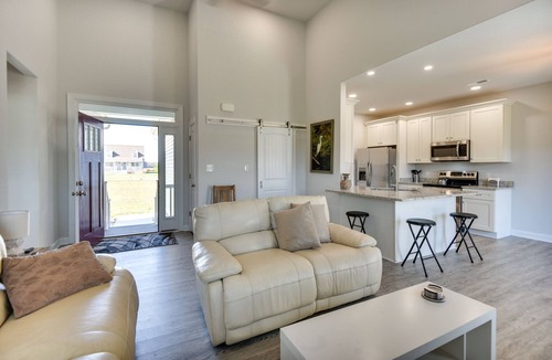 Cape Charles House | Cape Charles Home: 4 Mi to Kiptopeke State Park!