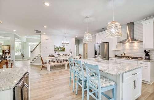 Bay Ridge House | Cape Charles Home: Private Pier & Beach-Front Deck