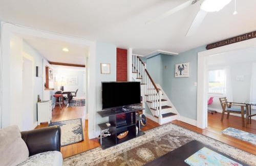 Falmouth House | Cape Cod-age