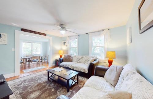 Falmouth House | Cape Cod-age