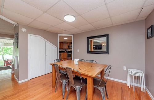 Swanton House | Cape Cod Charm w/Dock Slip & Fire Pit