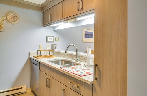 Northwest Harwich Condo | Cape Cod Condo in The Belmont w/Private Beach!