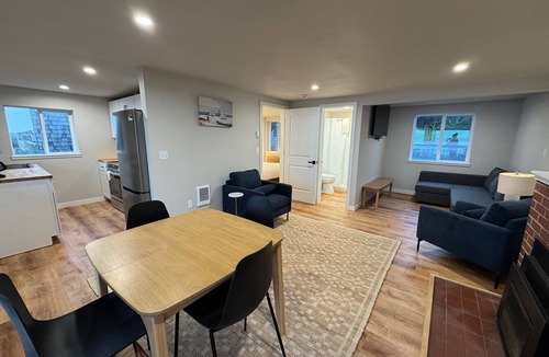 Waldport Cottage | Cape Cod Cottages #7 - Oceanfront with Fireplace!