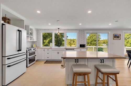 East Falmouth House | Cape Cod Escape at Casa de Leo!