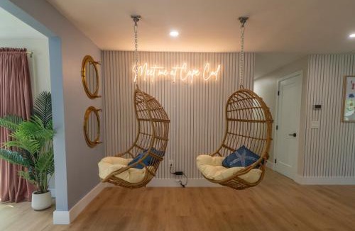 Northwest Harwich House | Cape Cod heated Pool, Putting Green, Speak Easy, Game room,