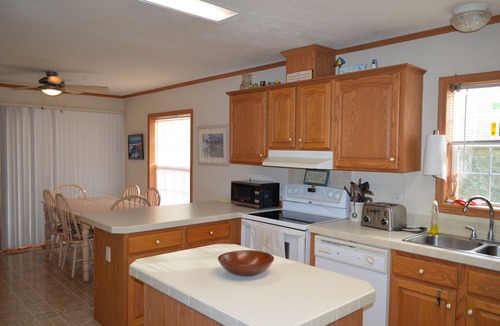 The Glade Cottage | Cape Cod in Rehoboth Beach, Pet Friendly