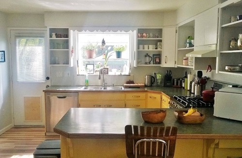 Coeur d'Alene House | Cape Cod On Cda! Downtown Charmer! Huge House & Yard! Walk Everywhere!Free Bikes