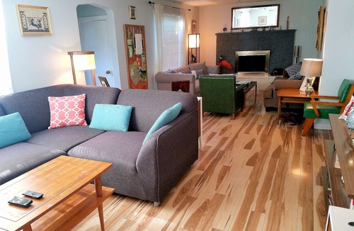 Coeur d'Alene House | Cape Cod On Cda! Downtown Charmer! Huge House & Yard! Walk Everywhere!Free Bikes