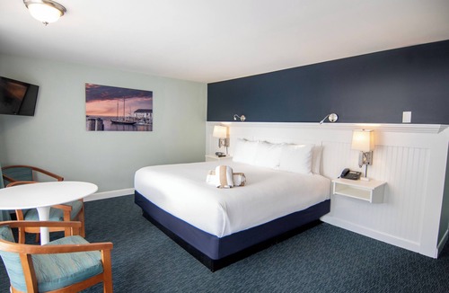 Provincetown Hotel | Cape Colony Inn