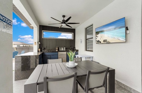 Burnt Store House | Cape Coral Heated Pool Home Sleeps 10 Game Room & Family Friendly