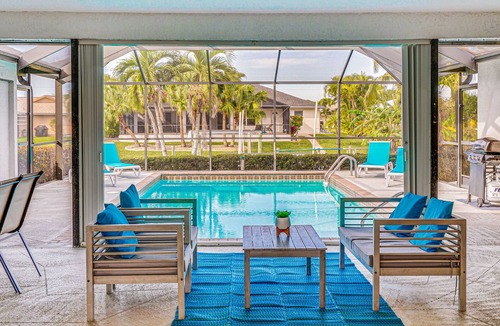 Caloosahatchee House | Cape Coral Home w/Heated Pool, Dock & Gulf Access