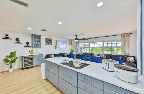 Yacht Club House | Cape Coral Prestige