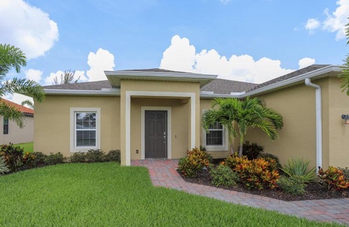 Trafalgar House | Cape Corals Paradise