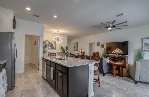 Trafalgar House | Cape Corals Paradise