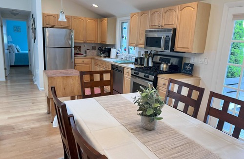 South Yarmouth House | Cape Escape - Inviting Home, Close to Beaches