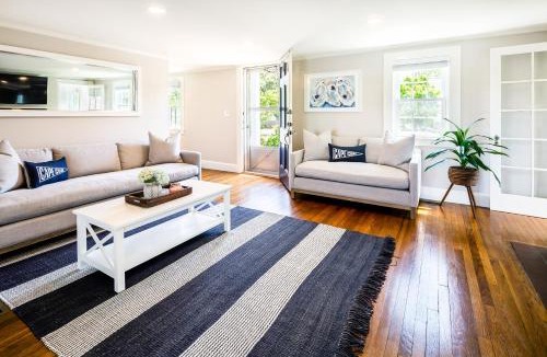 West Yarmouth House | Cape Harbor Cottage