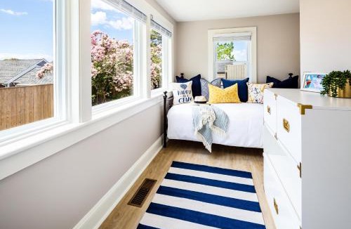 West Yarmouth House | Cape Harbor Cottage