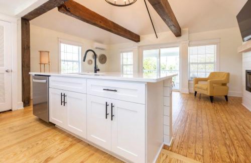 Northeast Virginia Beach Bed & Breakfast | Cape Henry House Inn at Old Beach