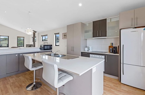 Cape Paterson House | Cape Irvine - Linen not included