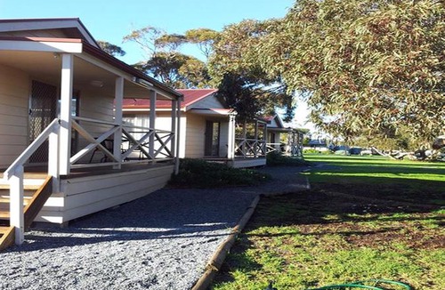 Cape Jervis Hotel | Cape Jervis Holiday Units