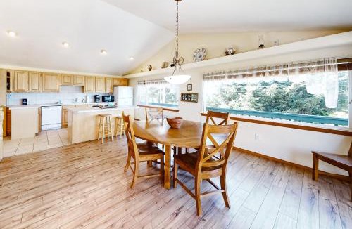 Cape Meares House | Cape Meares Retreat