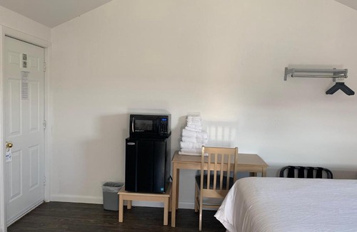 Cape Charles Hotel | Cape Motel