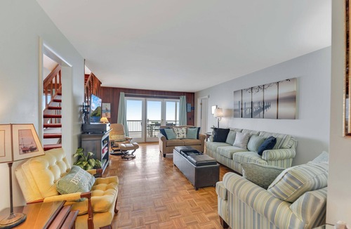 Town of Varick House | Cape on the Lake: Park-like Setting on Seneca Lake!