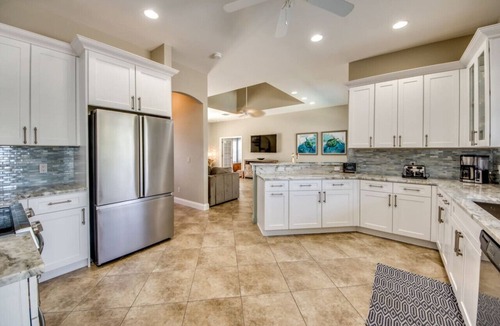 Caloosahatchee Apartment | Cape Serenity.Waterfront on Canal w/River Views