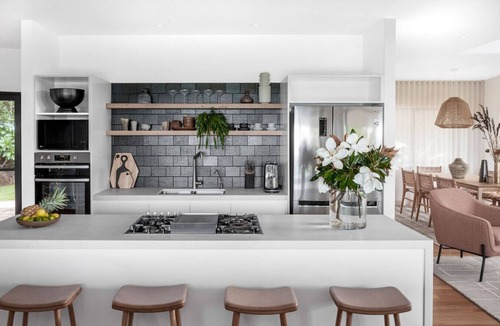 Ewingsdale House | Cape Vue - Whole Estate