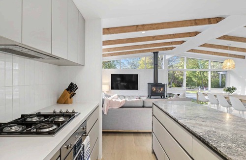 Capel Sound House | Capel Coastal Beauty