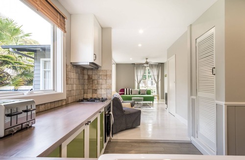 Capel Sound Cottage | Capel Cottage for Families & Groups