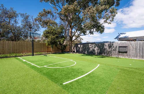 Capel Sound House | Capel Grand Villa - Pet-Friendly Beach Escape