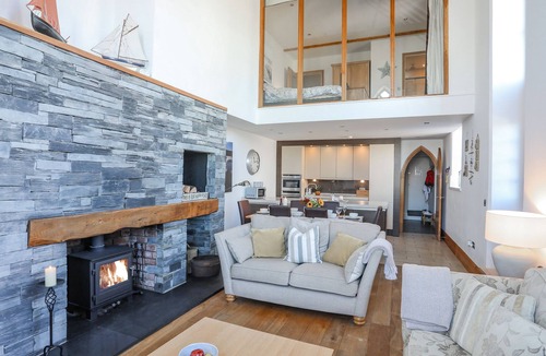 Edern Cottage | CAPEL TABERNACL, pet friendly, with open fire in Morfa Nefyn