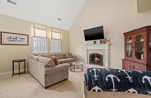 Capeville House | Capeville Cottage - modern comfort close to Cape Charles!