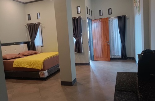 Sumbawa Besar Hotel | Capital O 93118 Asera Homestay