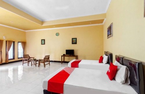 Lombok Hotel | Capital O 93391 Golden Manggis Hotel Near SMKN 1 Lingsar