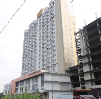 Bekasi Hotel | Capital O Iconic Rooms @ Golden City