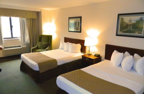 Frankfort Hotel | Capital Plaza Hotel